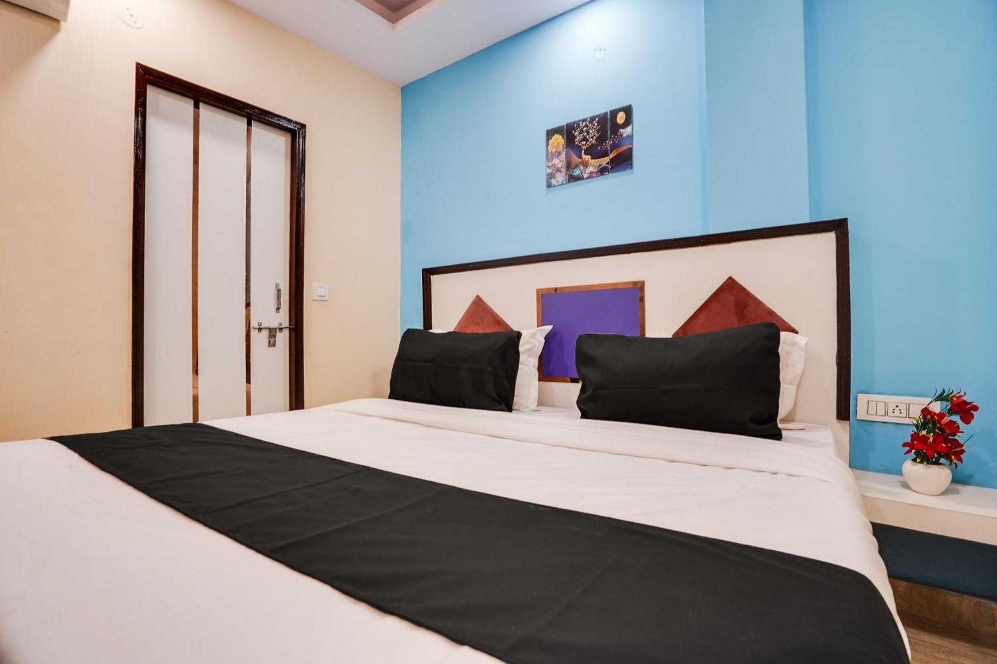 Hotel O Gold Star New Delhi